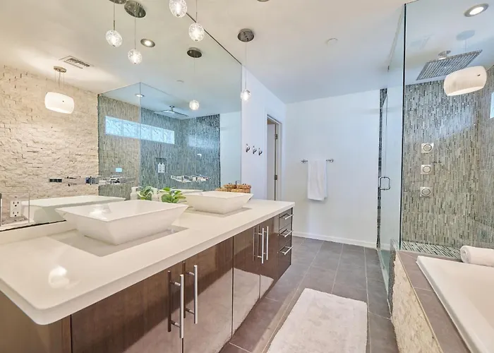 Amazing Location! Old Town Modern Scottsdale